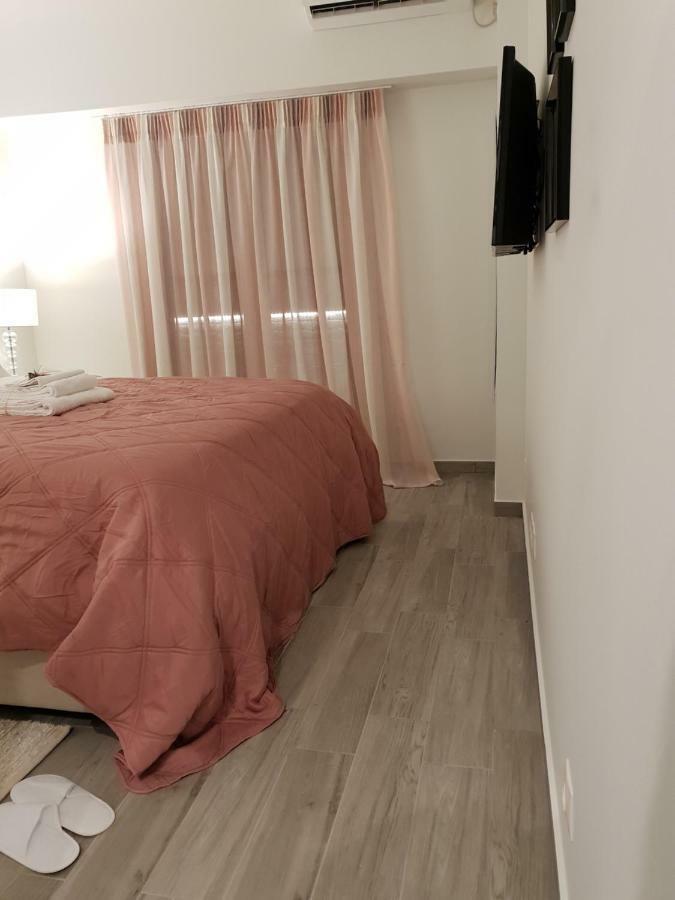 Beautiful Brand New Apartment Seaside Atene Esterno foto