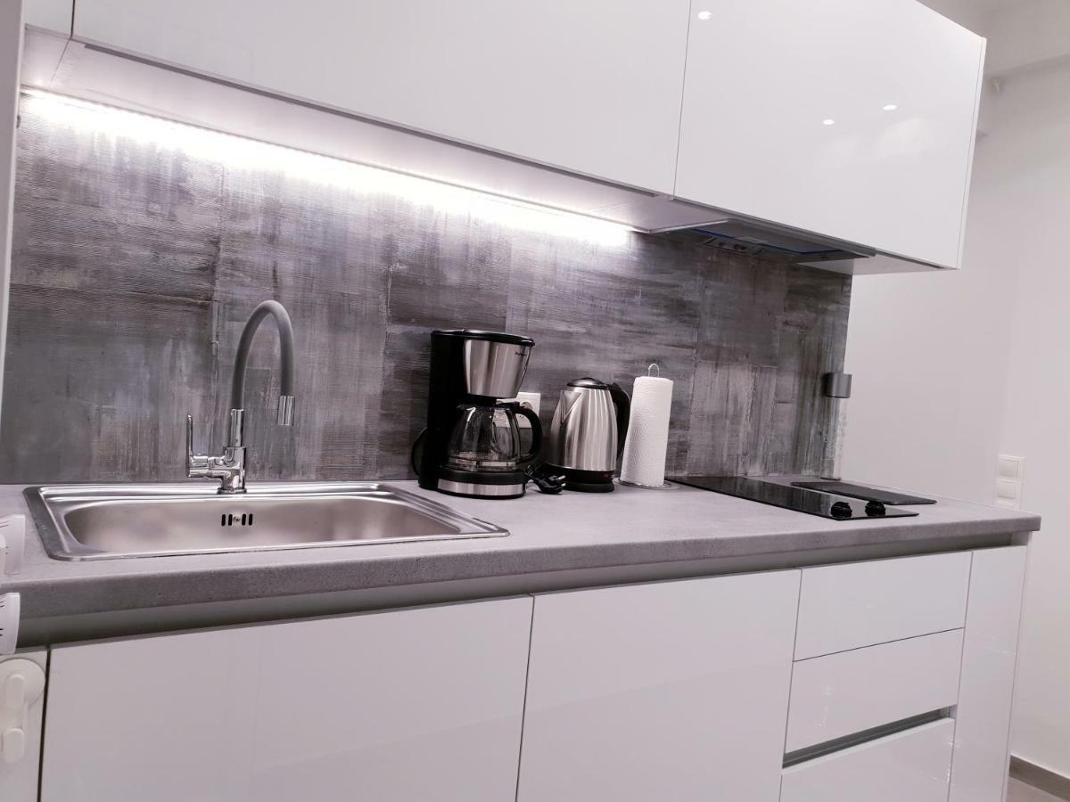 Beautiful Brand New Apartment Seaside Atene Esterno foto