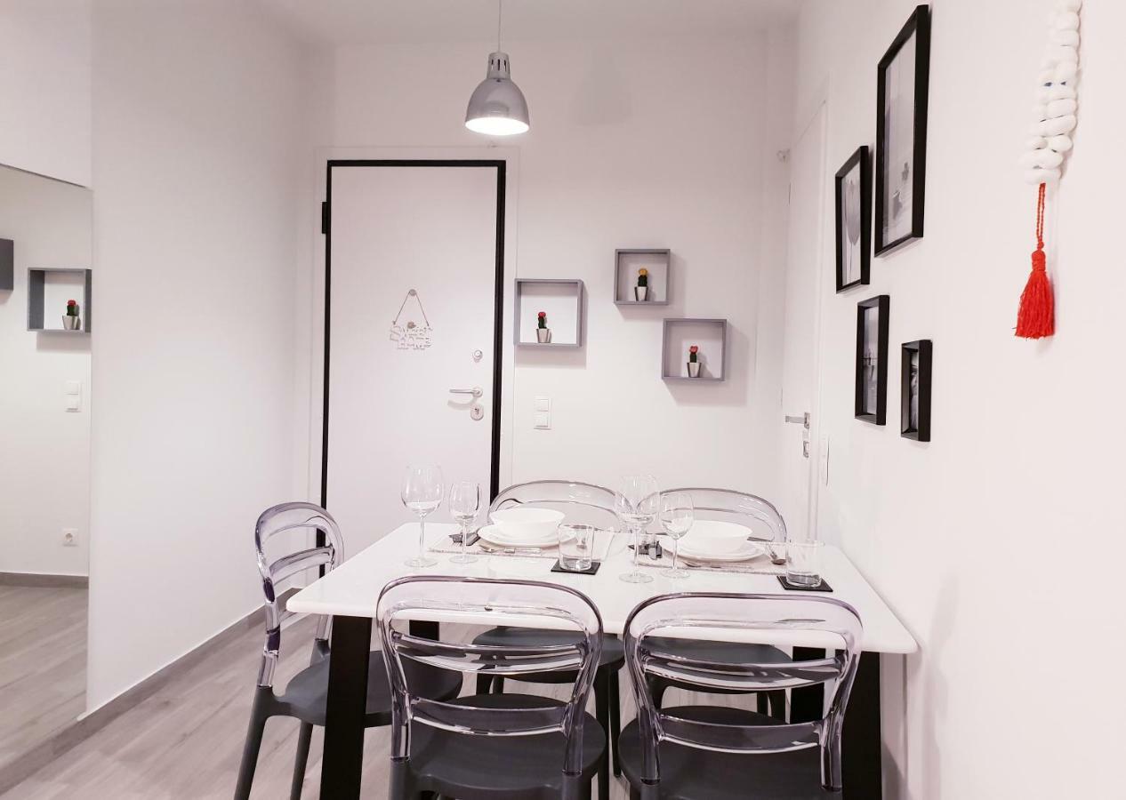 Beautiful Brand New Apartment Seaside Atene Esterno foto